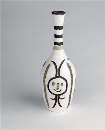 PABLO PICASSO Engraved Bottle.